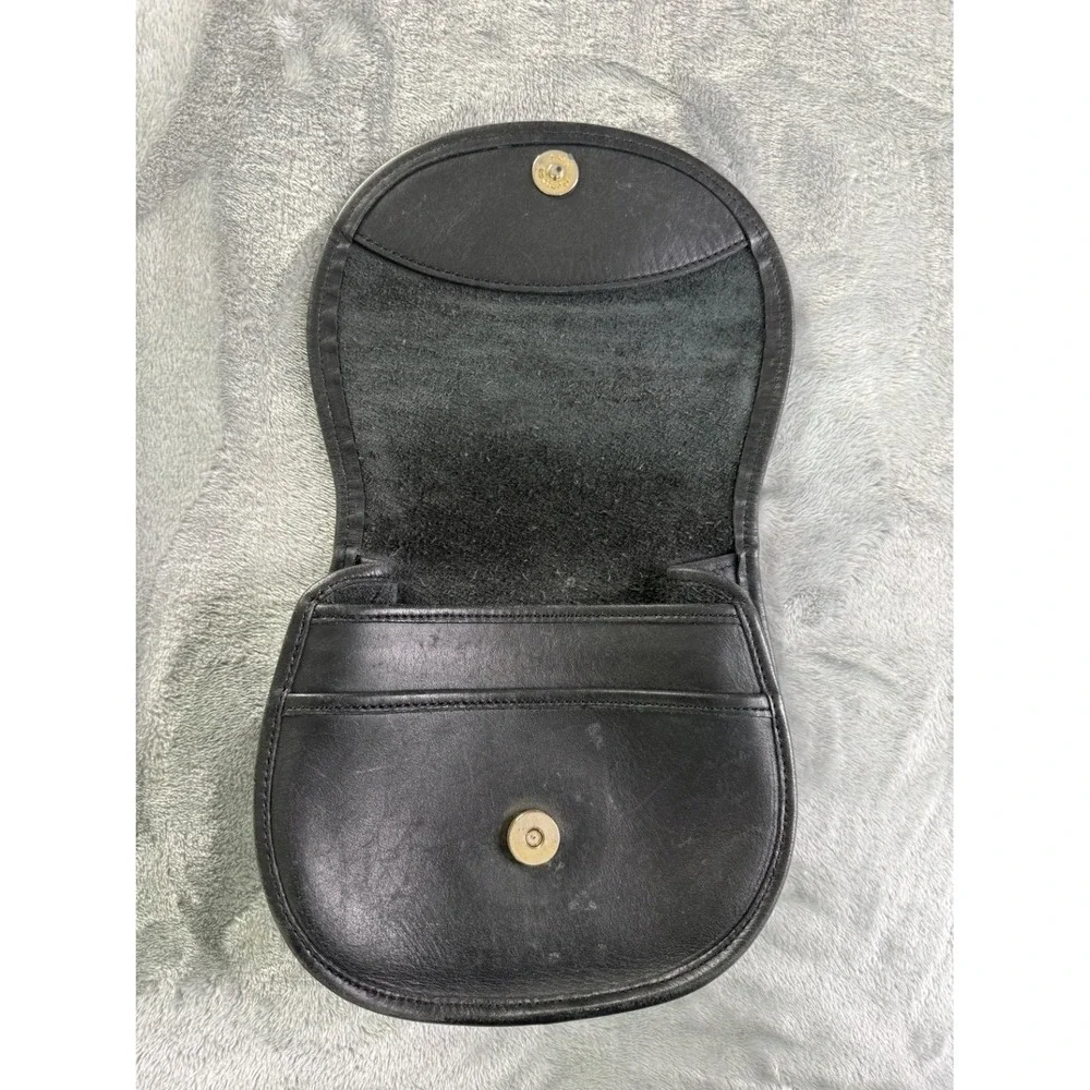 Vintage Coach Black Glove Tanned Leather Saddle Bag Crossbody Handbag Brass
